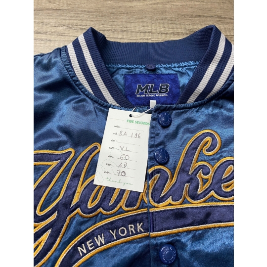 bomber jacket MLB