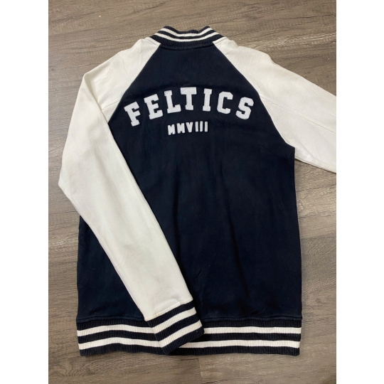 Varsity Jacket feltics